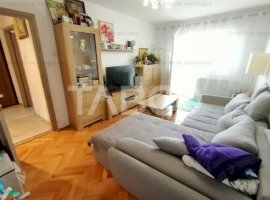 Apartament de vanzare 3 camere decomandat mobilat Parcul Sub Arini
