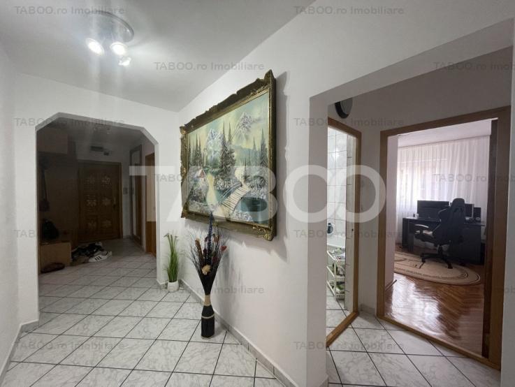 Apartament decomandat 5 camere 2 bai 100 mpu pivnita Cetate Alba Iulia