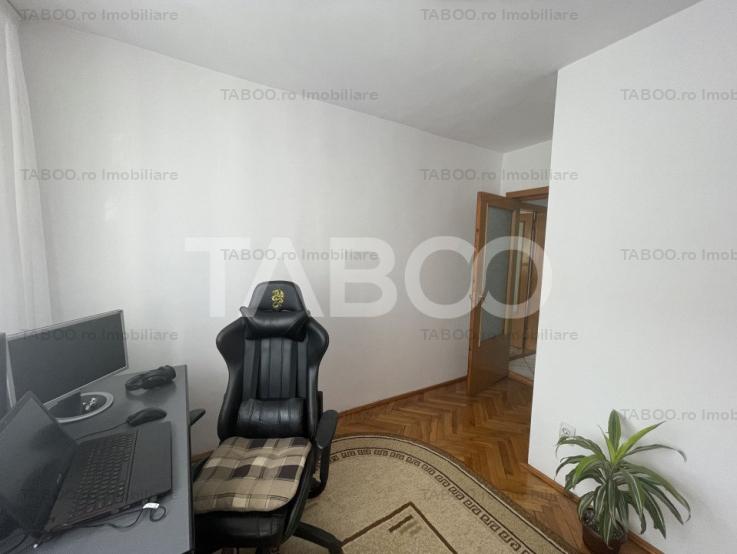 Apartament decomandat 5 camere 2 bai 100 mpu pivnita Cetate Alba Iulia