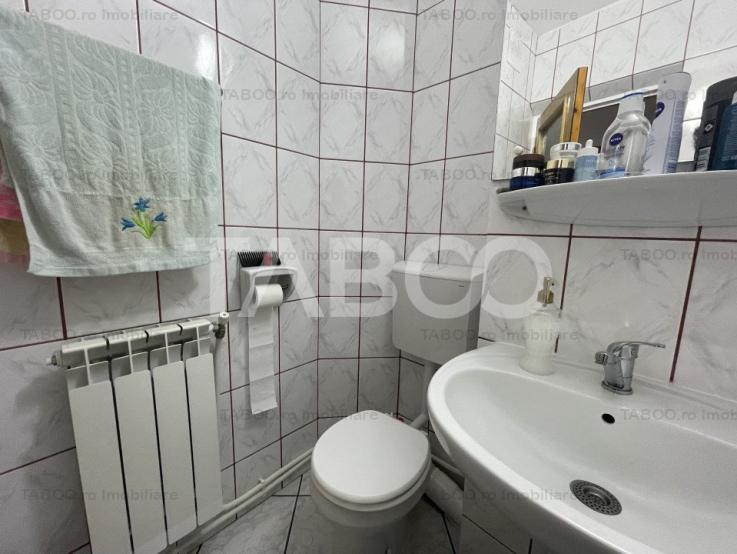 Apartament decomandat 5 camere 2 bai 100 mpu pivnita Cetate Alba Iulia