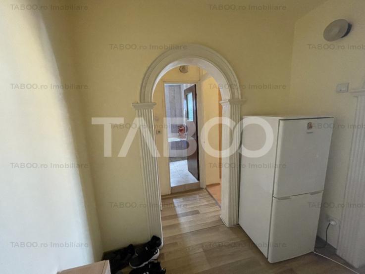 Apartament decomandat 3 camere 50 mp utili mobilat utilat Alba Iulia