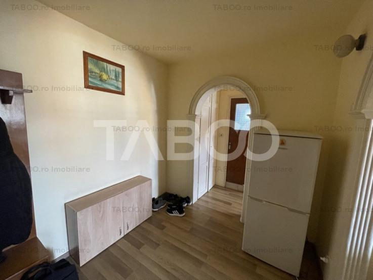 Apartament decomandat 3 camere 50 mp utili mobilat utilat Alba Iulia