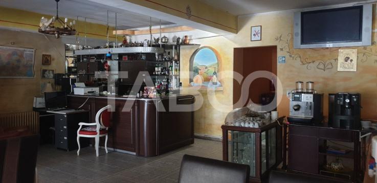 Pensiune 23 camere 19 bai 2100 mpu restaurant terasa curte Alba Iulia