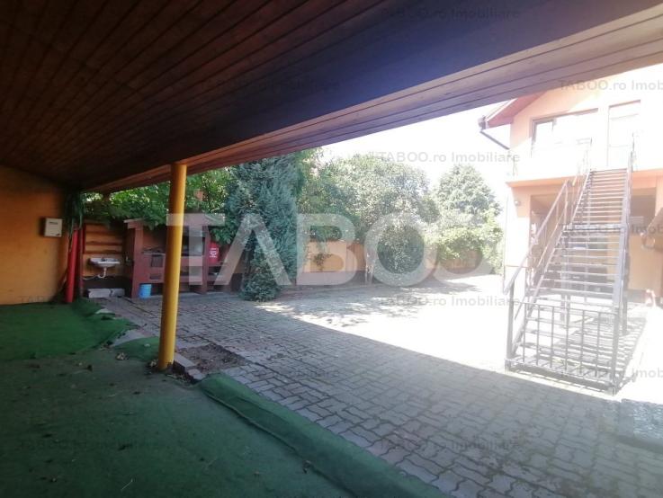 Casa 11 camere pretabila investitie 310 mp utili curte zona Terezian