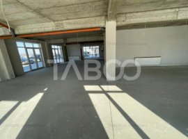 Spatiu comercial 174 mpu open space front stradal 40 mp Comision 0% 