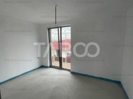 Casa tip duplex la cheie 4 camere 2 bai 108mpu curte Cetate Alba Iulia