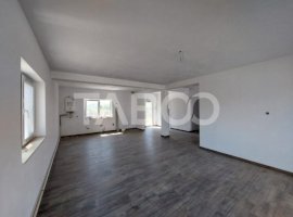 Casa insiruita 4 camere 2 bai 120 mpu balcon curte Micesti Alba Iulia