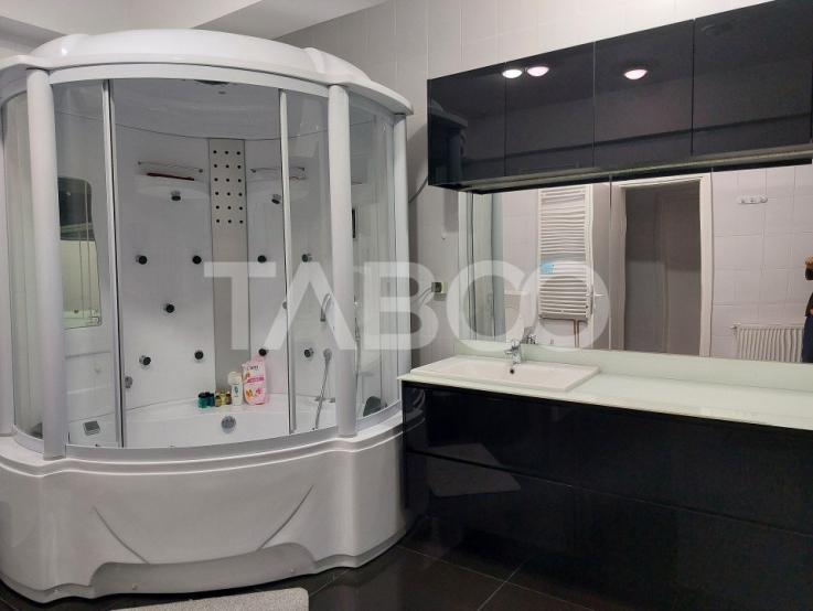 Penthouse de inchiriat 244 mp modern mobilat si utilat terasa Sibiu