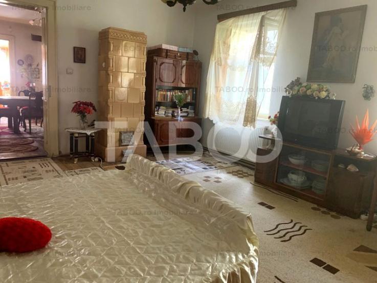 Casa cu 2 camere si gradina de vanzare in Sibiu zona Orasul de jos