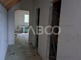 Casa de vanzare individuala 500 mp teren gradina Sibiu zona Gusterita