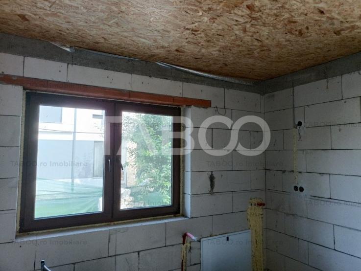 Casa 1 nivel 3 camere 75 mp utili utilitati curte Lipoveni Alba Iulia