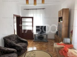 Casa regim D+P+1+M fara curte de vanzare Sibiu zona Trei Stejari