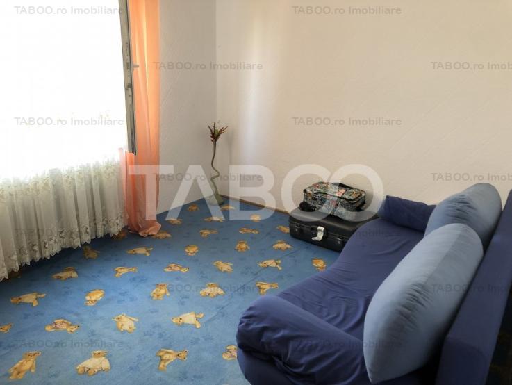 Casa regim D+P+1+M fara curte de vanzare Sibiu zona Trei Stejari