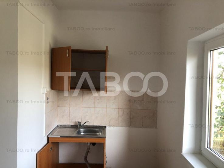 Casa regim D+P+1+M fara curte de vanzare Sibiu zona Trei Stejari