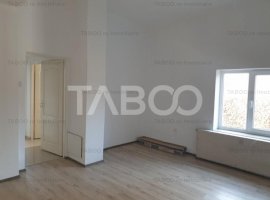 Apartament decomandat 2 camere 60 mp utili curte Pianu de Jos Alba