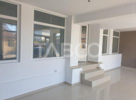 Apartament decomandat 3 camere 120 mpu pivnita curte Pianu de Jos Alba