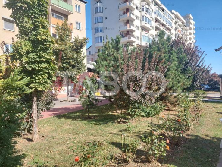 Spatiu comercial 354 mpu utilitati vad pietonal zona Cetate Alba Iulia