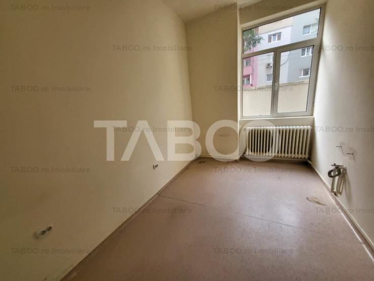 Spatiu comercial sau birouri P+1E 600 mpu utilitati Cetate Alba Iulia