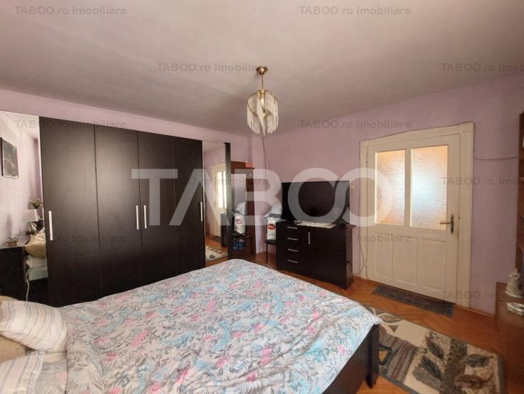 Casa 1 nivel 4 camere 2 bai 83 mpu pivnita curte Lipoveni Alba Iulia