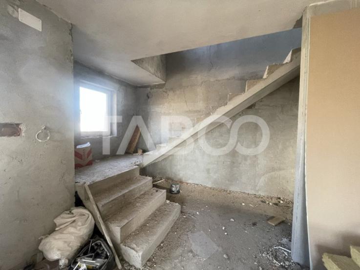 Casa P+1E 4 camere 2 bai 230 mpu pivnita garaj zona Partos Alba Iulia 