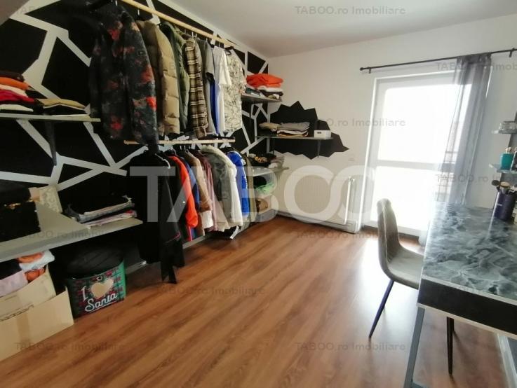 Apartament decomandat 4 camere 2 bai 2 parcari 3 balcoane 132 utili 