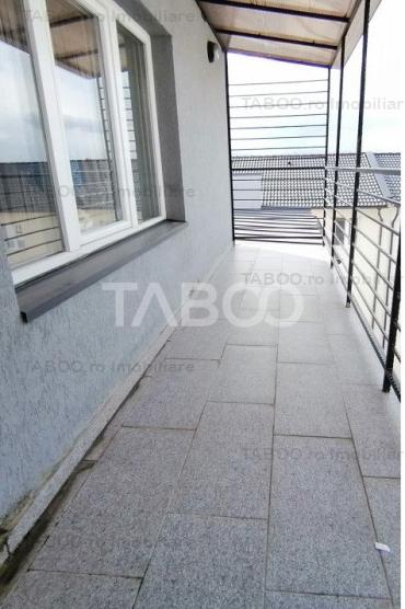 Apartament decomandat 4 camere 2 bai 2 parcari 3 balcoane 132 utili 