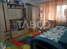 Apartament decomandat 2 camere 45 mpu balcon parcare Cetate Alba Iulia