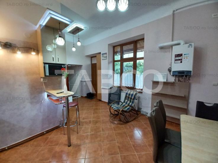 Apartament de inchiriat 3 camere si parcare in Centrul Sibiului