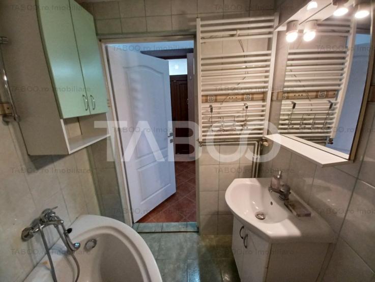 Apartament de inchiriat 3 camere si parcare in Centrul Sibiului