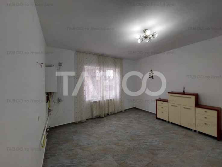 Casa renovata 3 camere 130 mp utili terasa curte Lipoveni Alba Iulia