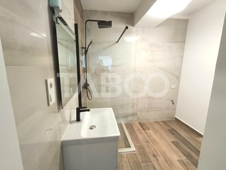 Apartament spatios 3 camere 2 balcoane si parcare - bloc dotat cu lift