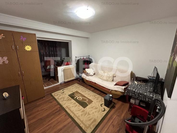 Apartament decomandat 3 camere 77 mpu mobilat utilat Cetate Alba Iulia