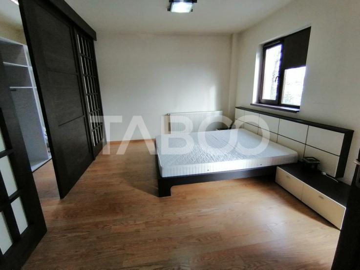 Apartament 3 camere 2 balcoane 2 bai 105 mpu etaj 1 Calea Dumbravii