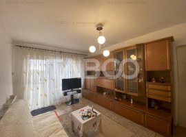 Apartament de vanzare 3 camere 65 mpu balcon zona Cetate Alba Iulia