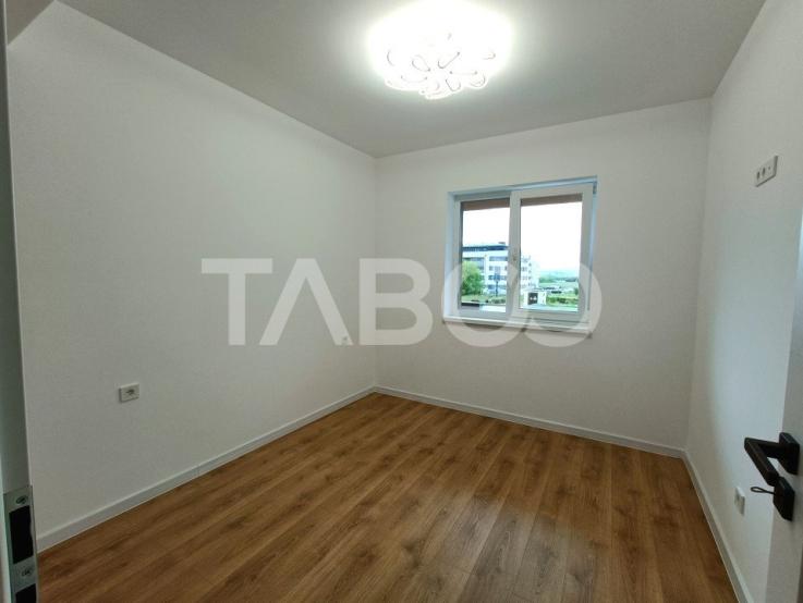 Apartament de vanzare cu 3 camere 2 bai si 2 balcoane in Sibiu