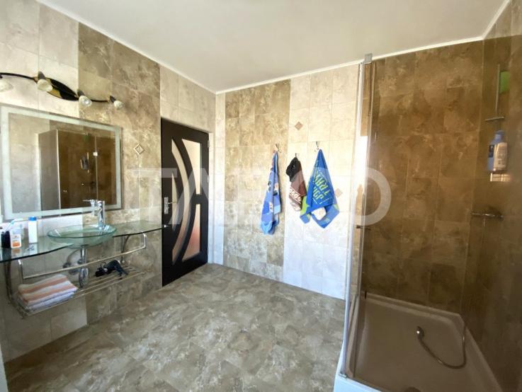 Apartament cu 4 camere 123 mpu 3 bai balcon terasa si parcare privata