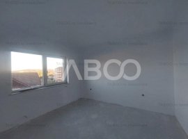 Apartament decomandat 2 camere 50 mp utili terasa parcare Sebes Alba