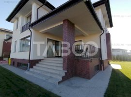 Casa individuala moderna cu garaj si gradina in Selimbar Sibiu