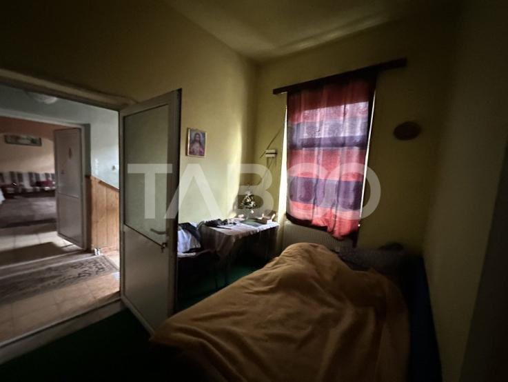 Casa de vanzare cu 5 camere în Sercaia Judetul Brasov