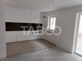 Apartament bloc nou 2 camere 50 mp utili parter parcare Sebes Alba