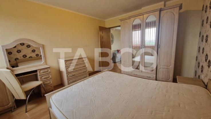 Apartament 4 camere 100 mp utili de vanzare in Sibiu zona Strand