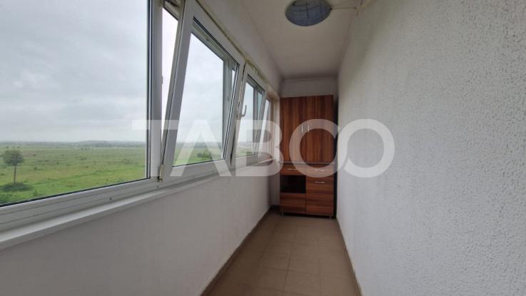 Apartament 4 camere 100 mp utili de vanzare in Sibiu zona Strand