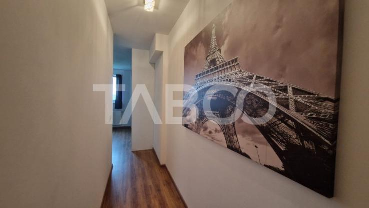 Apartament 4 camere 100 mp utili de vanzare in Sibiu zona Strand