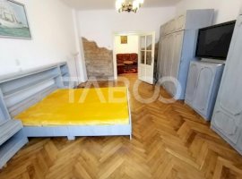 Apartament la casa 2 camere 58 utili renovat in Orasul de Jos Sibiu