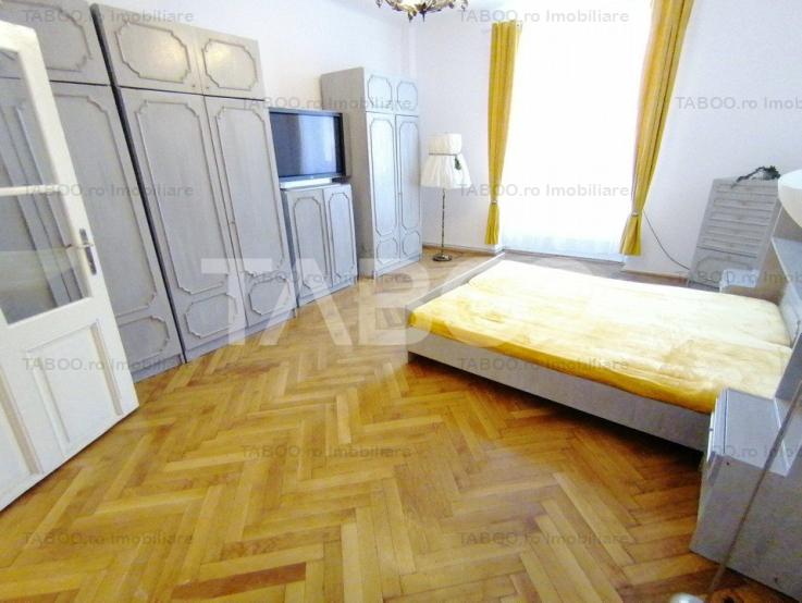 Apartament la casa 2 camere 58 utili renovat in Orasul de Jos Sibiu