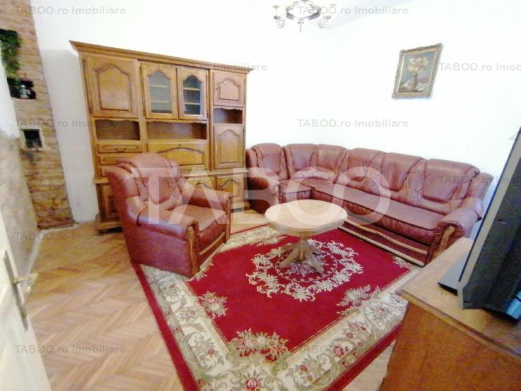 Apartament la casa 2 camere 58 utili renovat in Orasul de Jos Sibiu