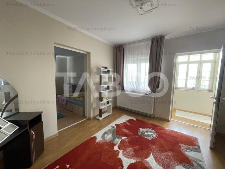 Casa 4 camere 2 bai 154 mpu pivnita garaj curte Lipoveni Alba Iulia