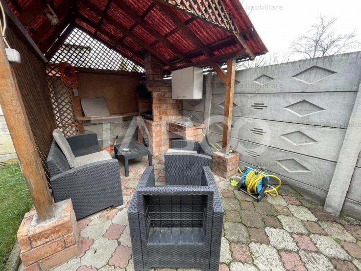 Casa 4 camere 2 bai 154 mpu pivnita garaj curte Lipoveni Alba Iulia