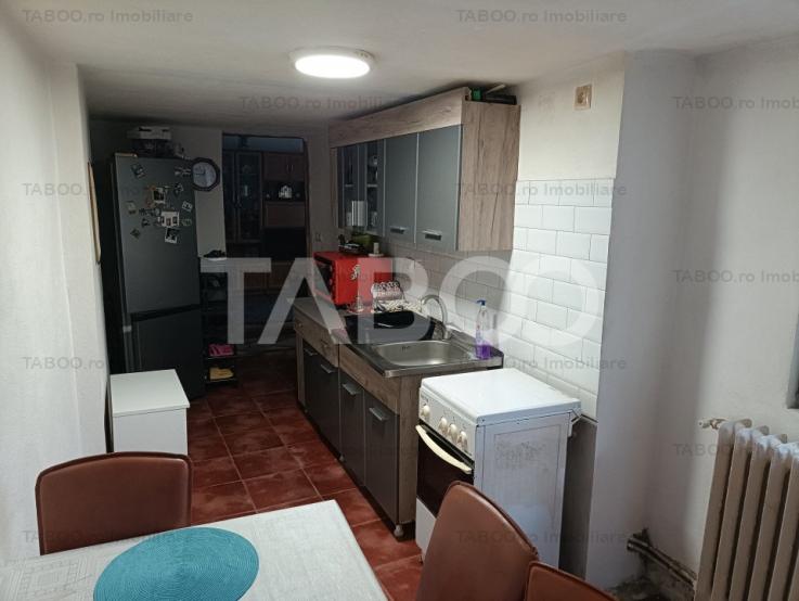 Casa 1 nivel 3 camere 100 mpu mobilata utilata curte Centru Alba Iulia