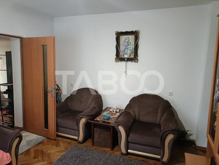 Casa 1 nivel 3 camere 100 mpu mobilata utilata curte Centru Alba Iulia